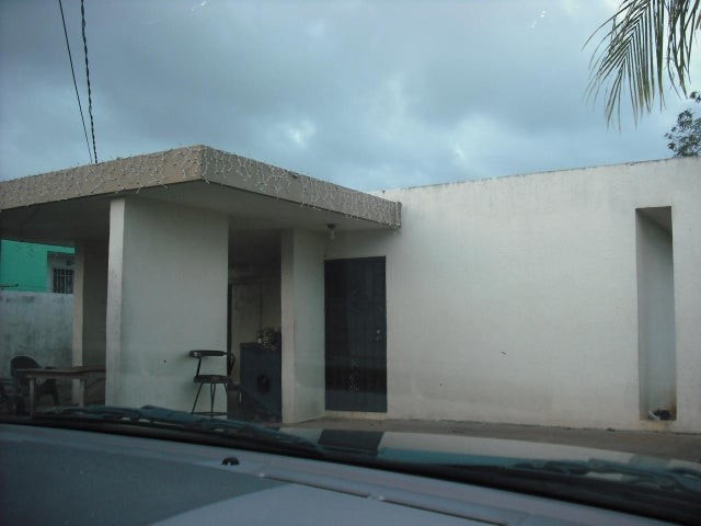 main photo