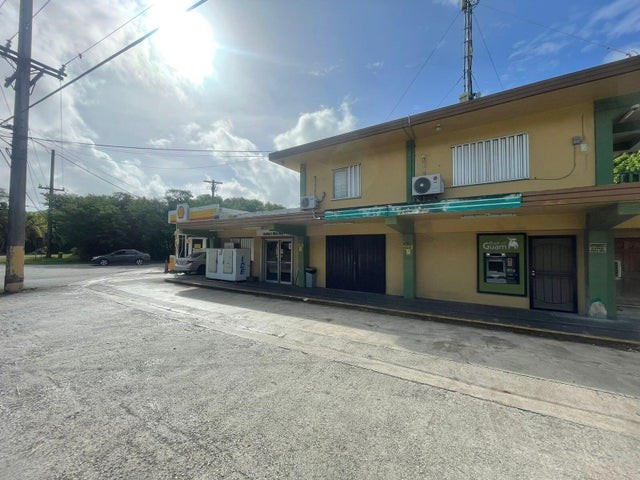 Exterior Bldg