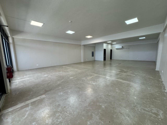 JRV COMMERCIAL PLAZA