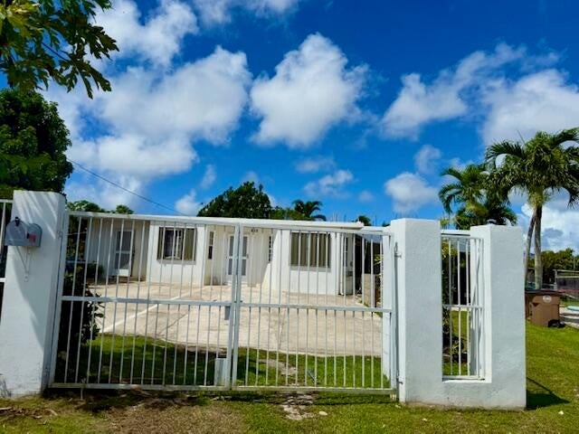 Facade of the property
